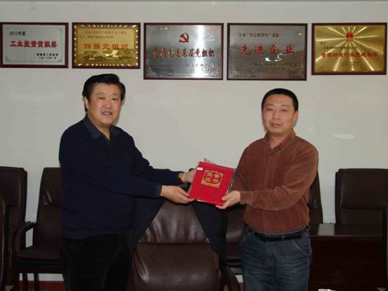 立足本職做貢獻(xiàn)，巾幗建功展風(fēng)采