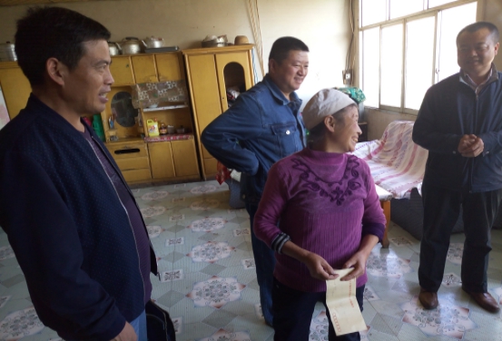 工投黨委扎實開展&ldquo;兩學(xué)一做&rdquo;助力精準(zhǔn)扶貧