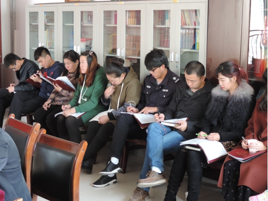 青海物產(chǎn)朝陽(yáng)物流開(kāi)發(fā)投資有限公司召開(kāi)&ldquo;黨的十九大精神專(zhuān)題學(xué)習(xí)月&rdquo;活動(dòng)動(dòng)員部署會(huì)